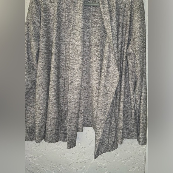 Van Heusen Gray & White Women's Open Front Cardigan - Picture 6 of 10